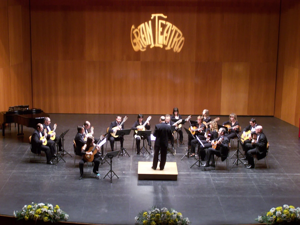 Orquesta de Pulso y Púa "Sotomayor"