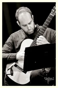 Javier Villafuerte Jiménez. Guitarrista (solistas)